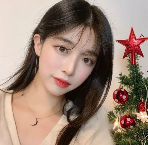 吃瓜抖音网红女,揭秘网红女生的吃瓜日常”